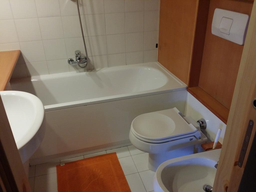 Appartamento Artuik Marilleva Buitenkant foto