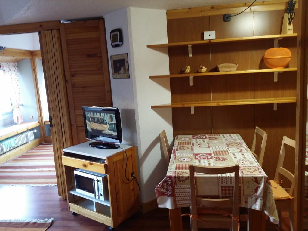 Appartamento Artuik Marilleva Buitenkant foto